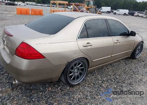 2007 Honda Accord 2.4 Ex z USA, uszkodzony, nr VIN 1HGCM56787A174441